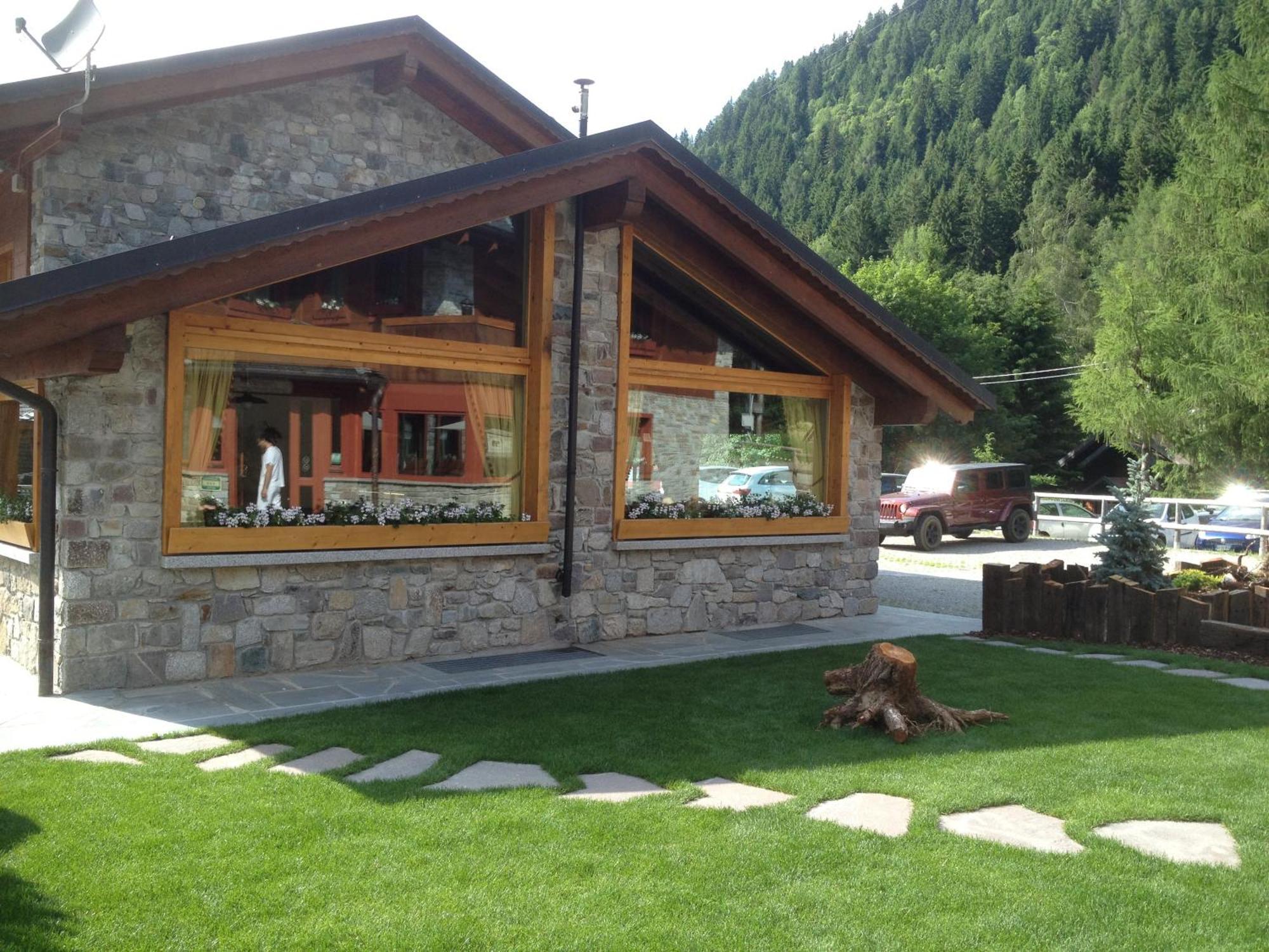 La Tana Dell'Orso Hotel & Spa Ponte Di Legno Luaran gambar