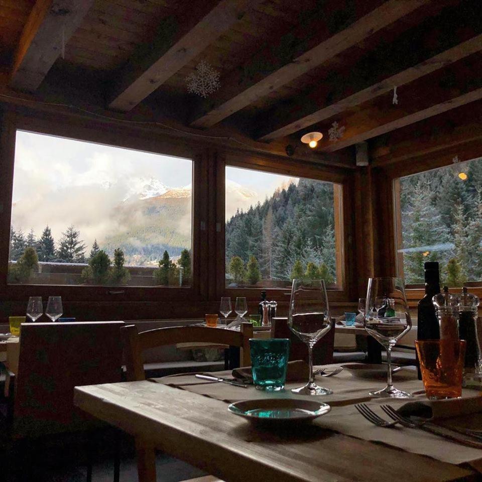 La Tana Dell'Orso Hotel & Spa Ponte Di Legno Luaran gambar